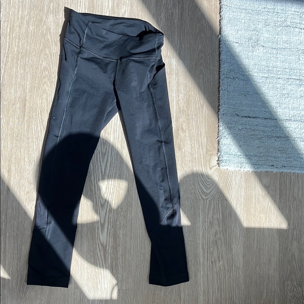 Cropped Black Leggings